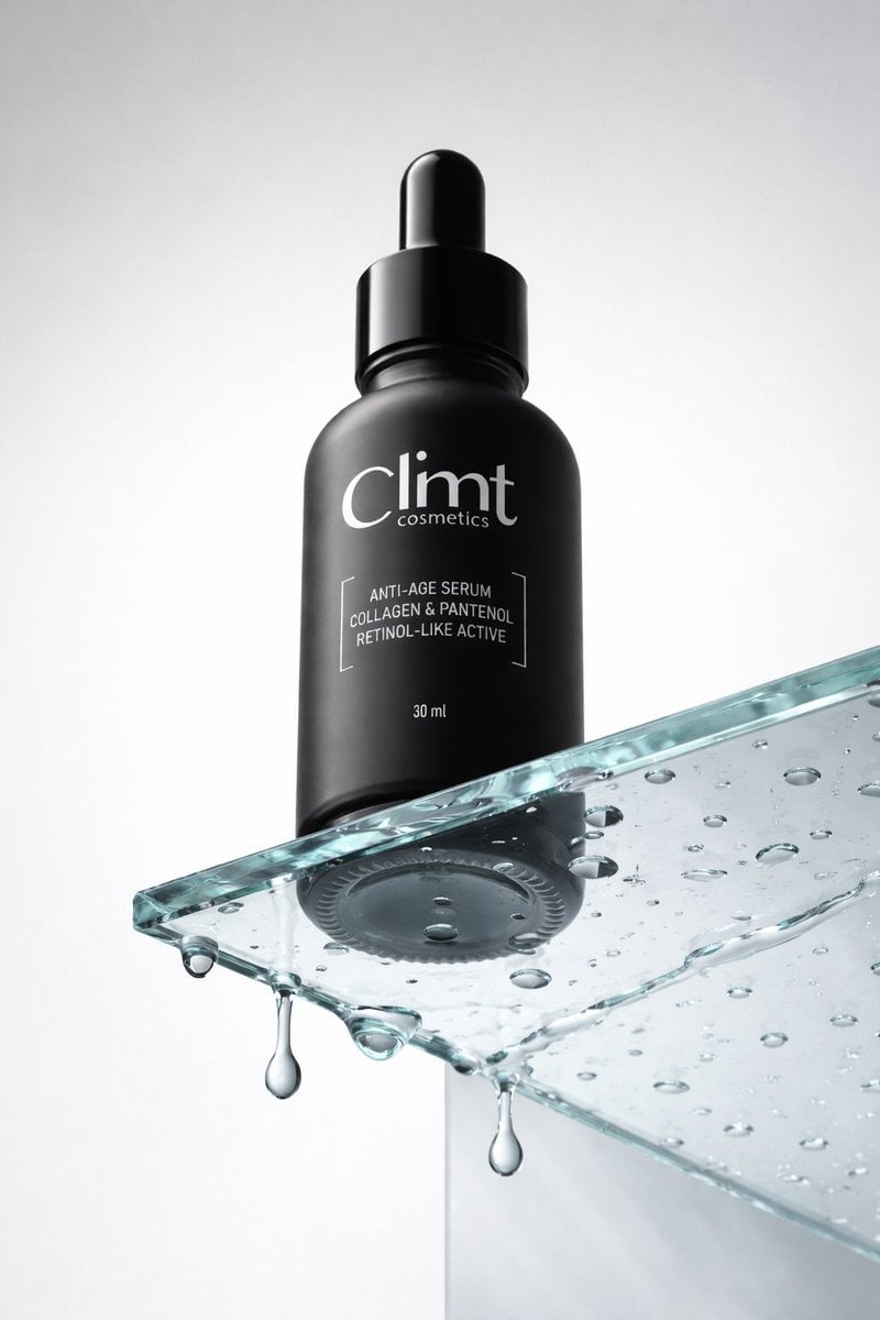 Product & Brand: Commercial luxury product photography, photorealistic, ultra high detail, 8K q...